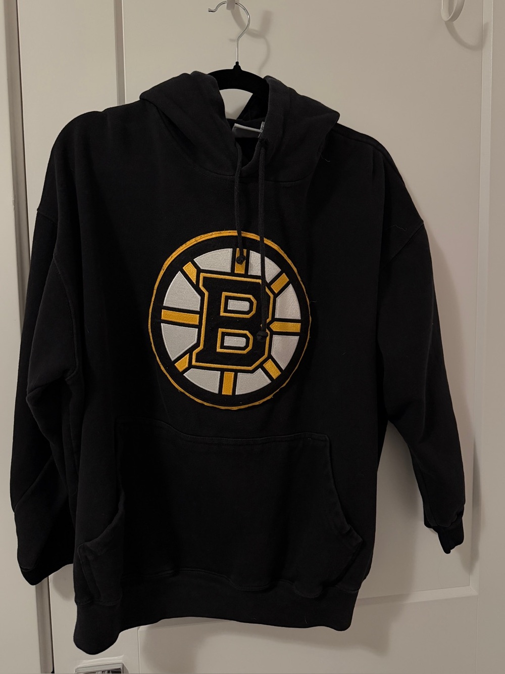 Black Boston Bruins Pullover Hoodie